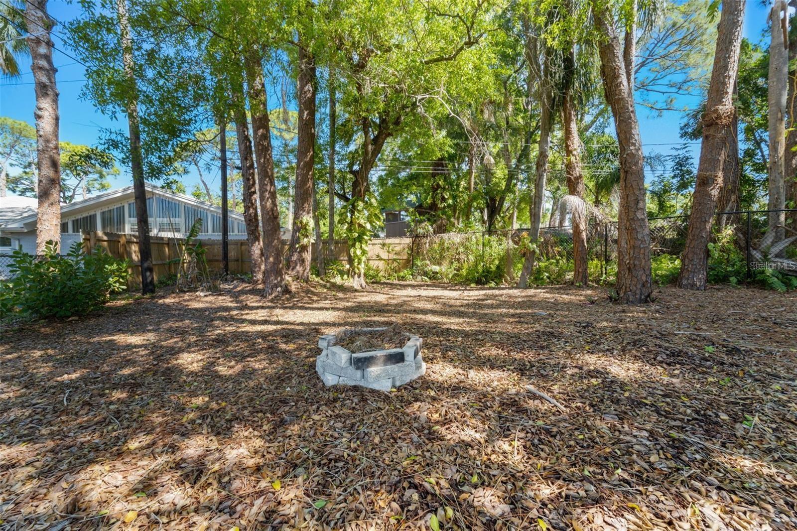Listing photo id 70 for 8648 14th Way N Fl