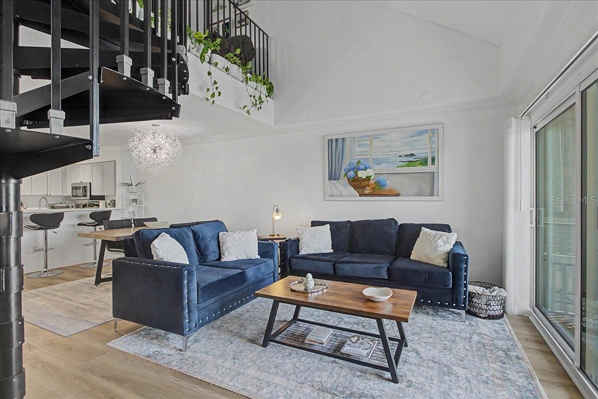 Image 10 of 60 For 2400 Feather Sound Drive 733