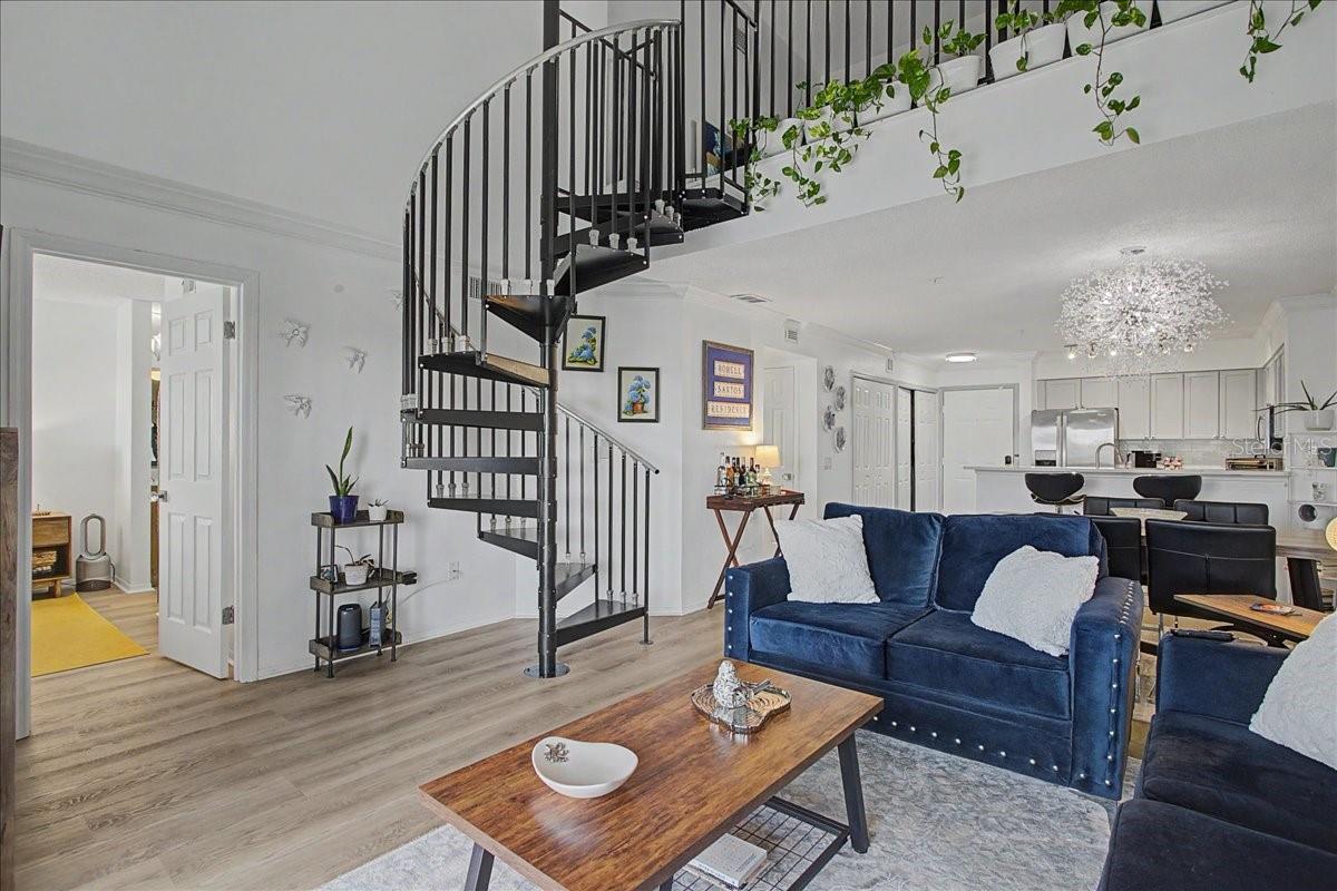 Image 11 of 60 For 2400 Feather Sound Drive 733