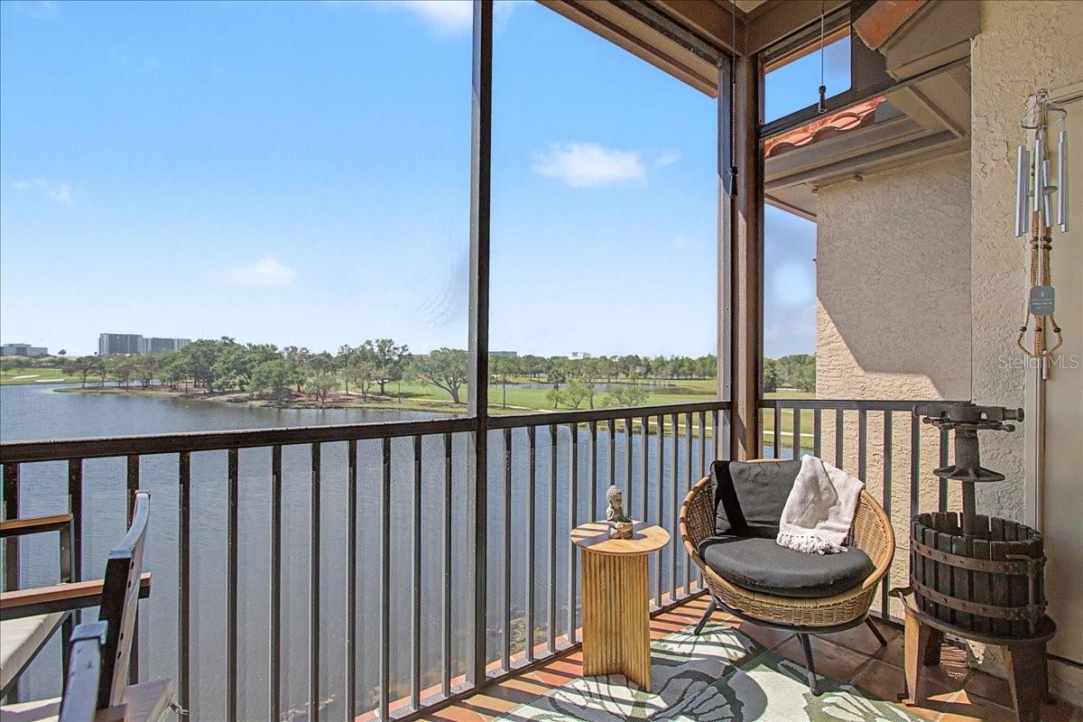 Image 16 of 60 For 2400 Feather Sound Drive 733