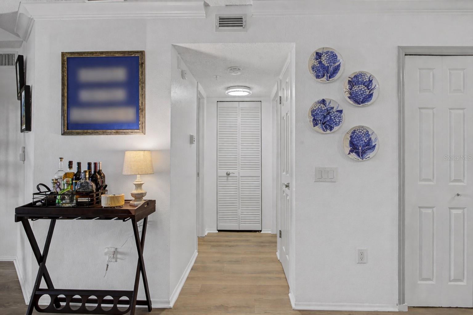 Image 27 of 60 For 2400 Feather Sound Drive 733