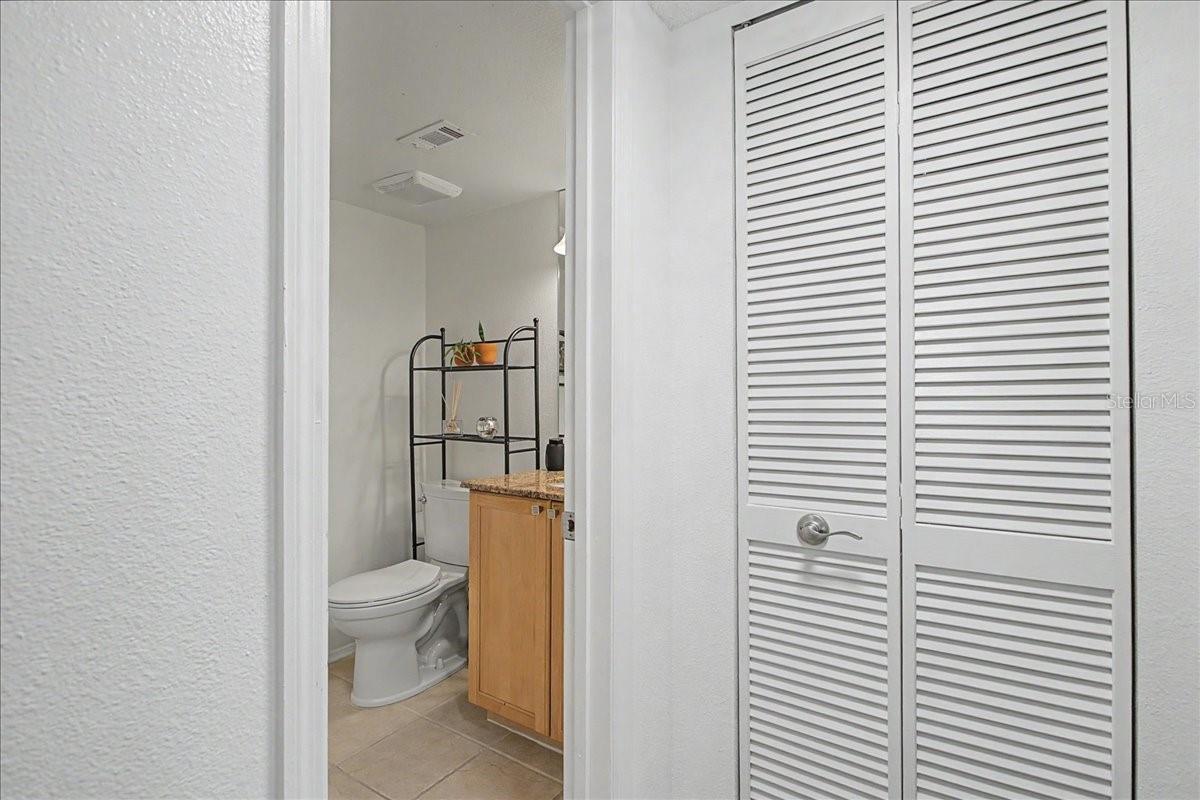 Image 32 of 60 For 2400 Feather Sound Drive 733