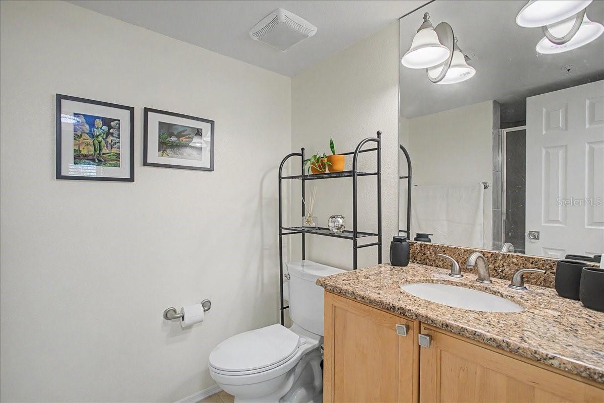 Image 33 of 60 For 2400 Feather Sound Drive 733