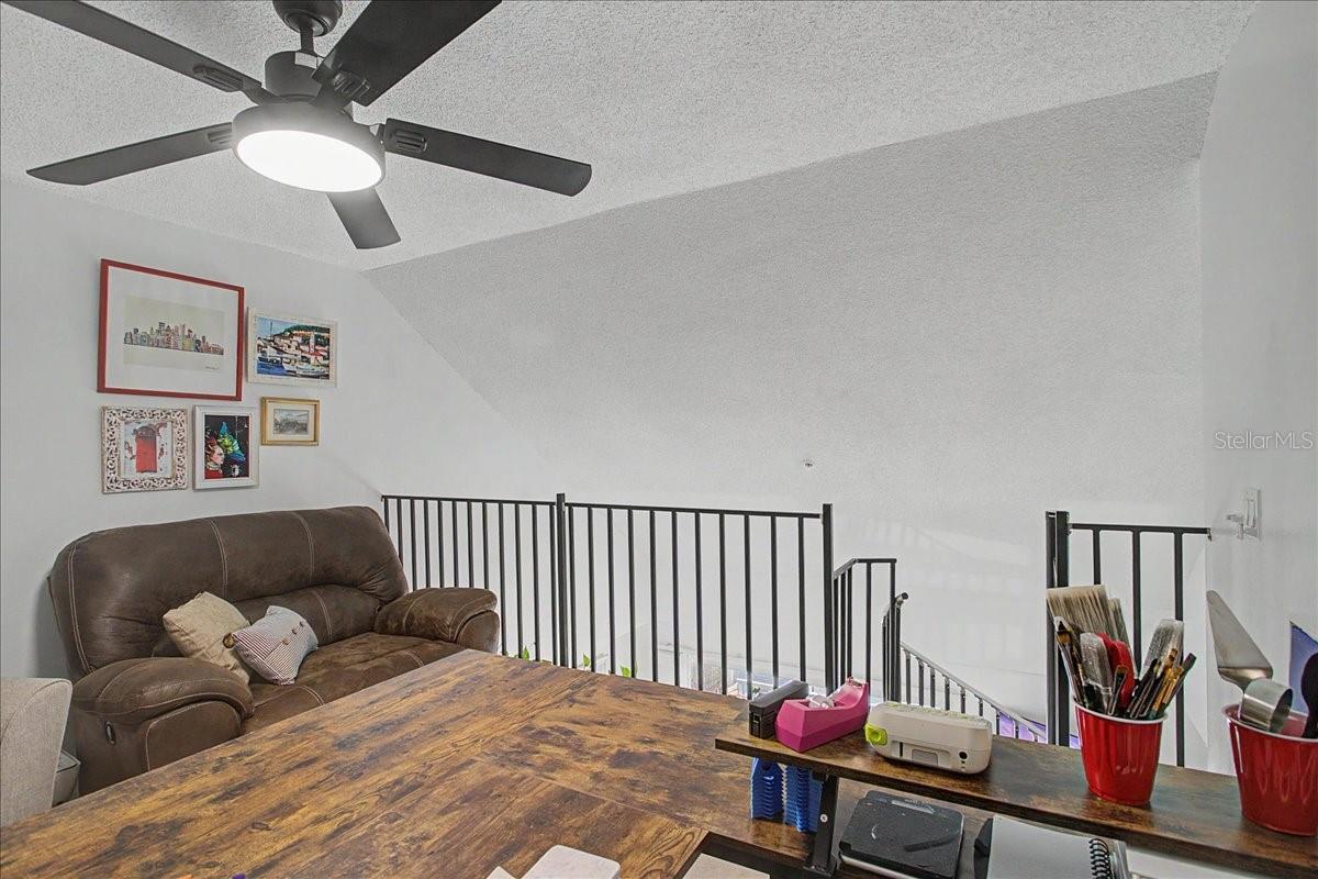 Image 39 of 60 For 2400 Feather Sound Drive 733