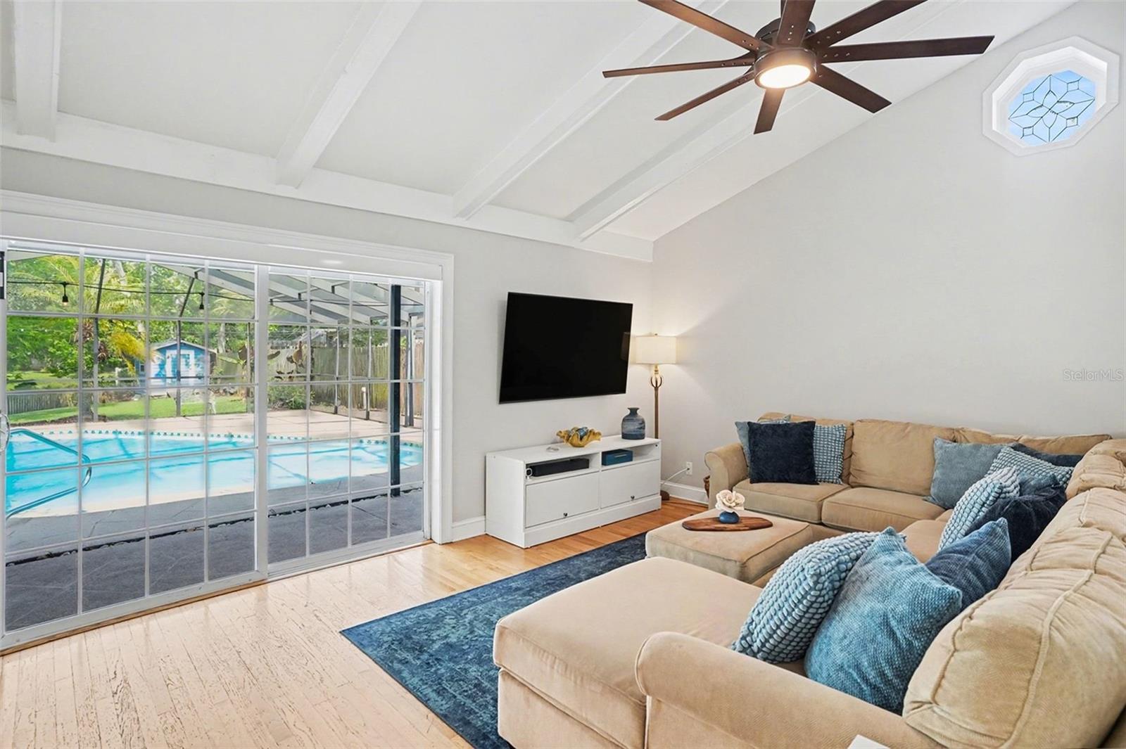 Image 5 of 32 For 15403 Summerwind Drive