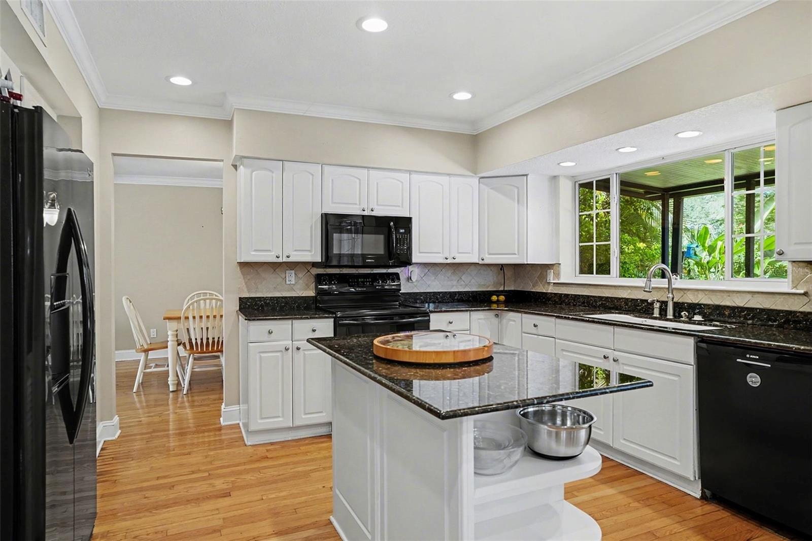 Image 7 of 32 For 15403 Summerwind Drive