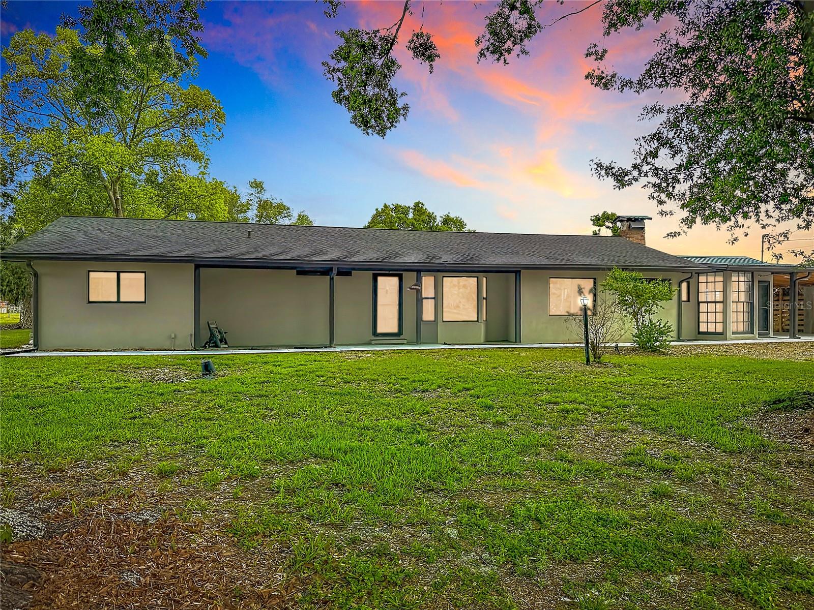 Listing photo id 0 for 216 Corbett Road