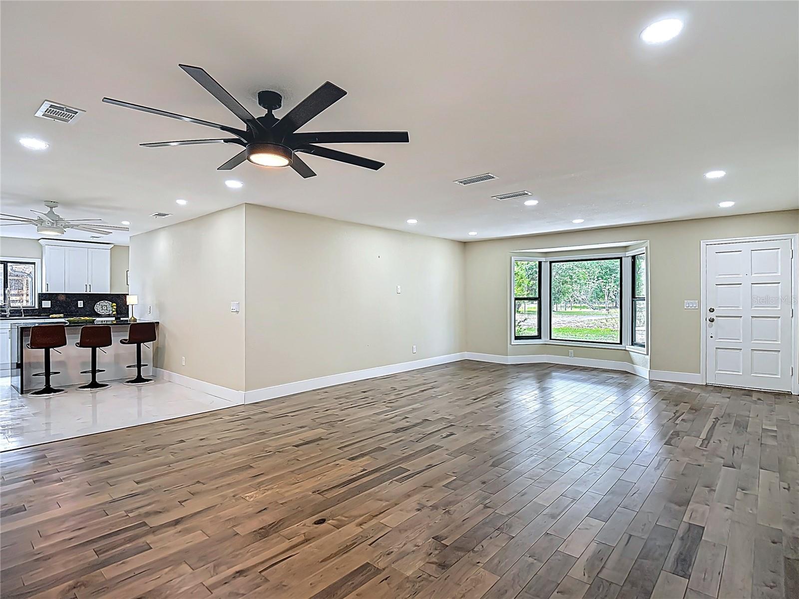 Listing photo id 19 for 216 Corbett Road