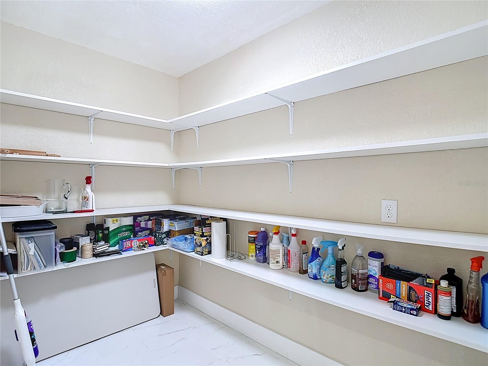 Listing photo id 28 for 216 Corbett Road