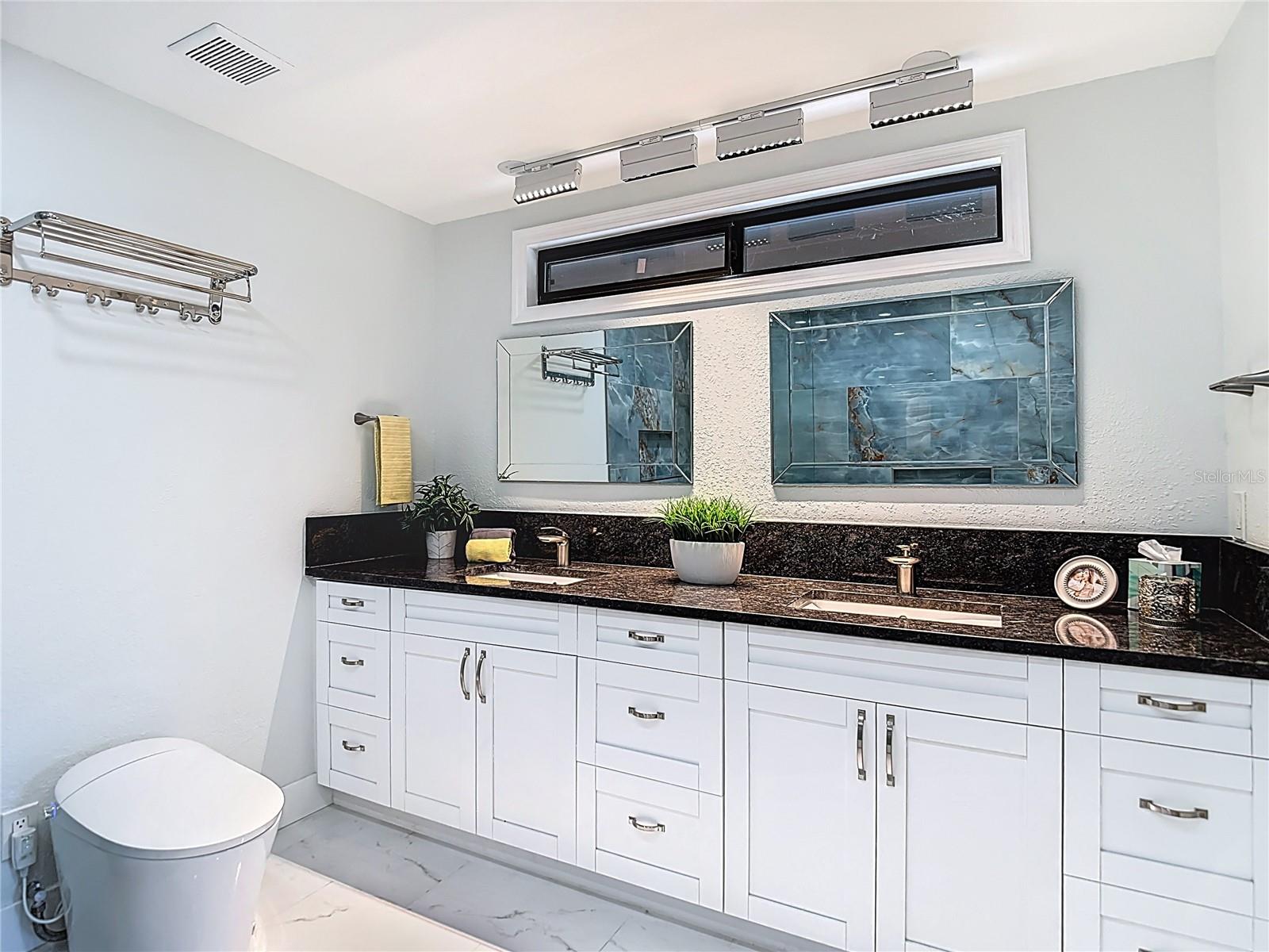 Listing photo id 34 for 216 Corbett Road