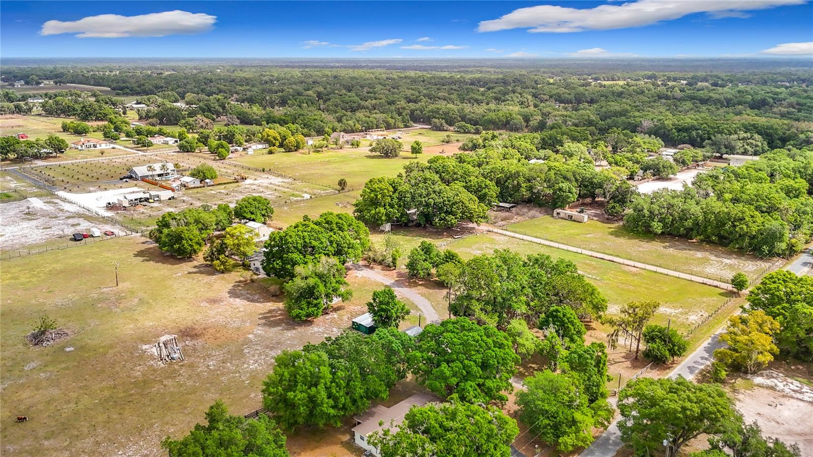 Listing photo id 3 for 216 Corbett Road