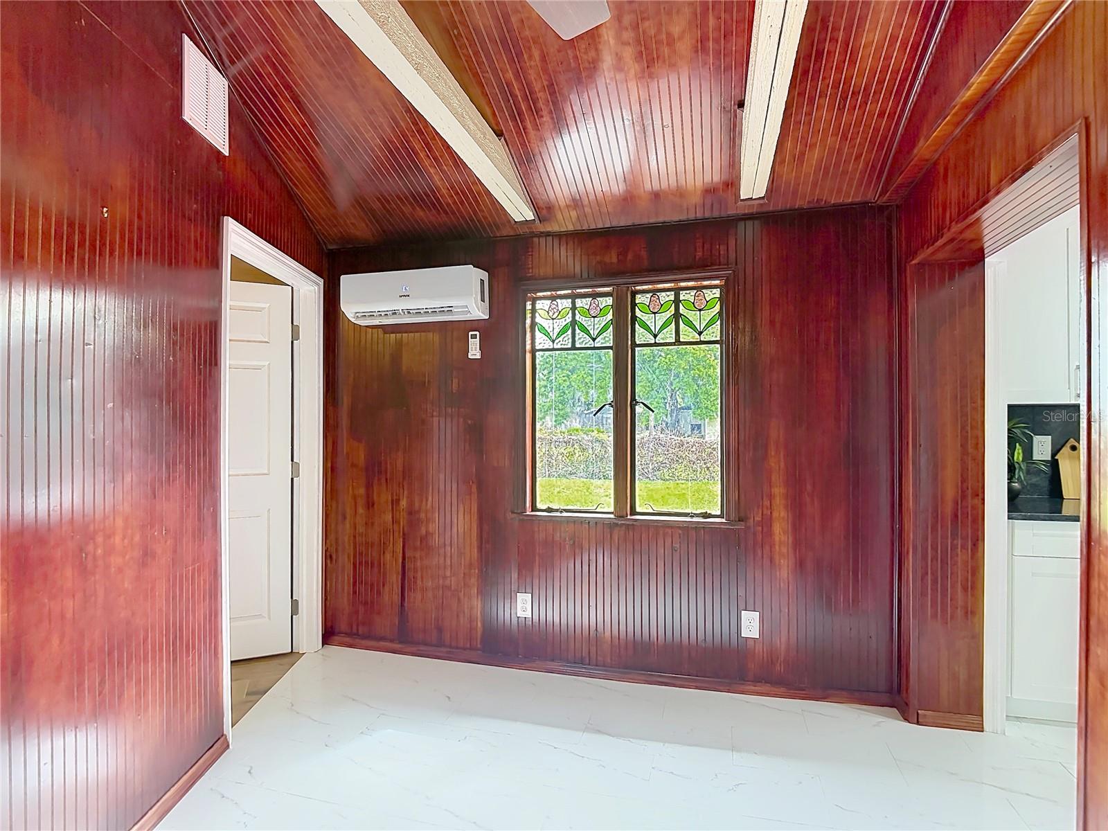 Listing photo id 56 for 216 Corbett Road