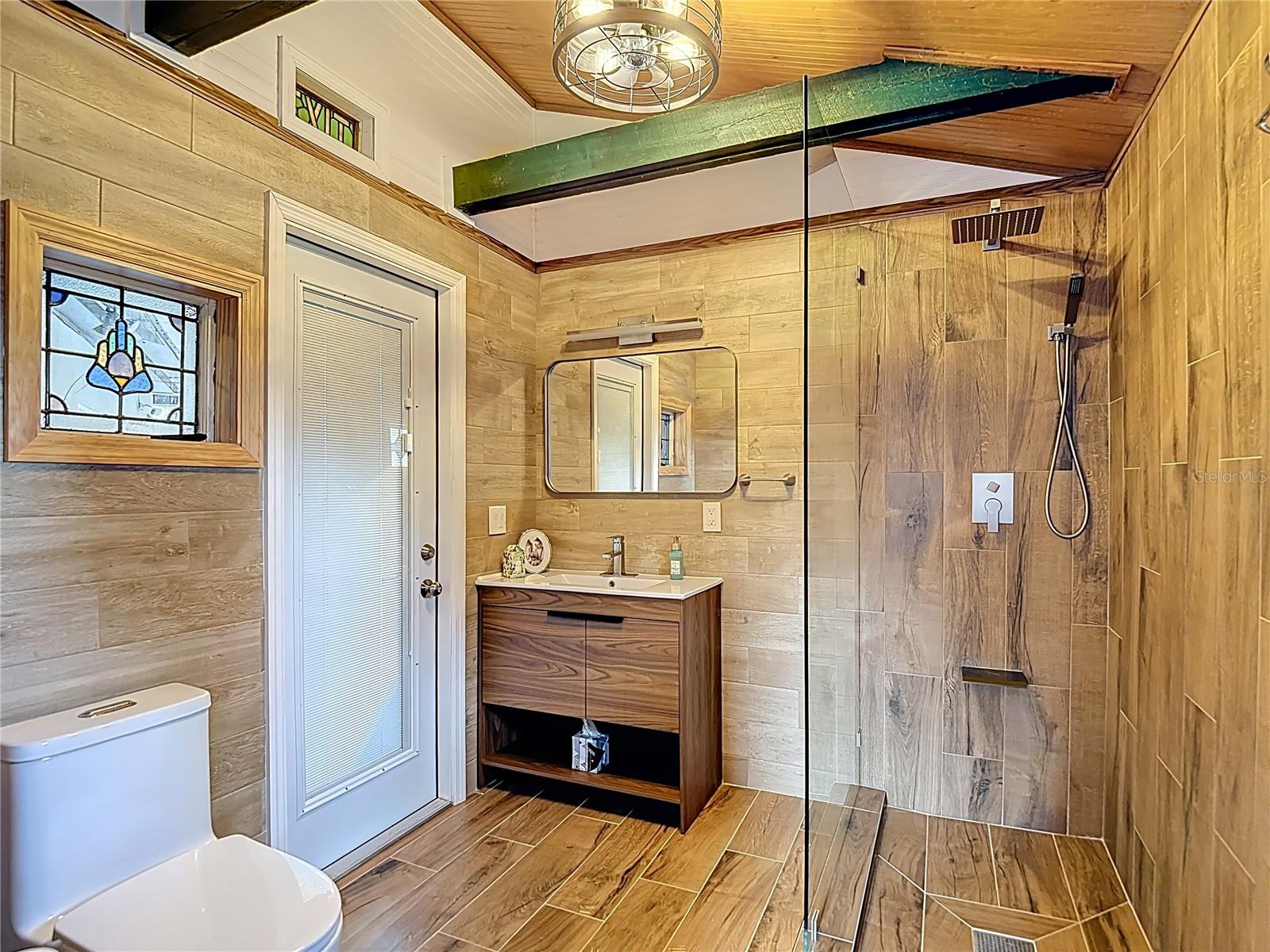 Listing photo id 57 for 216 Corbett Road