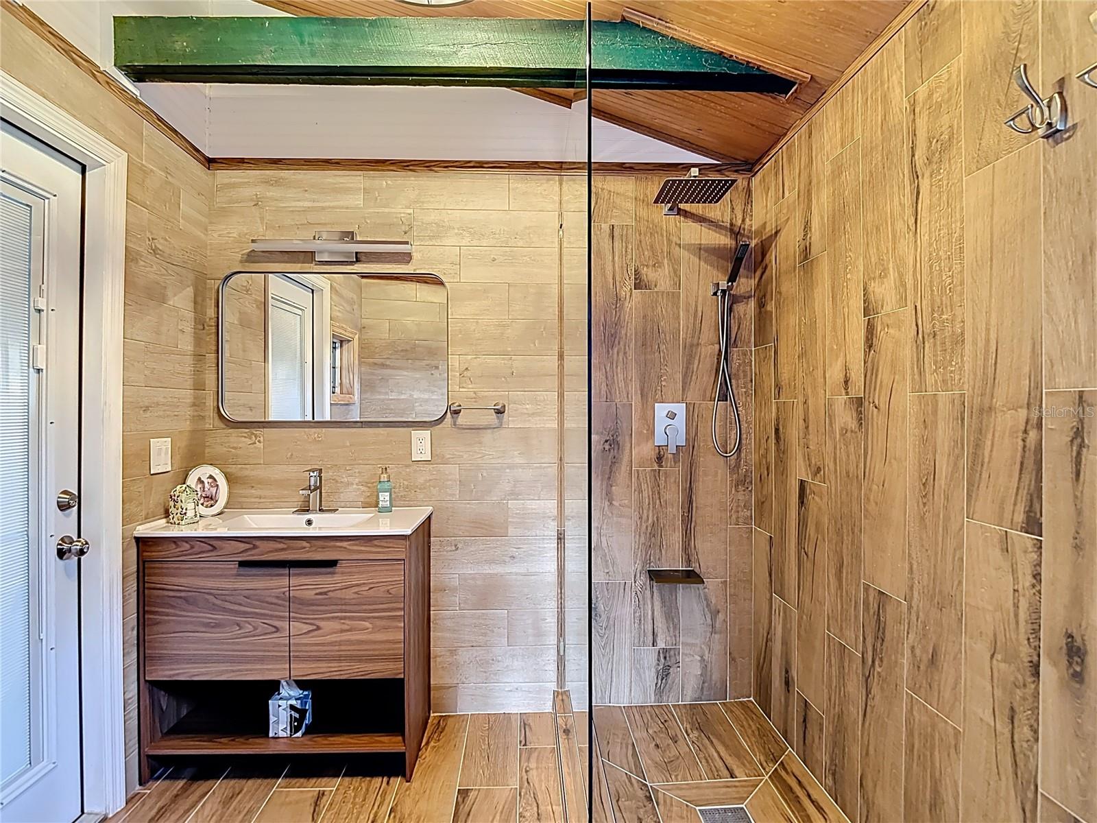 Listing photo id 58 for 216 Corbett Road