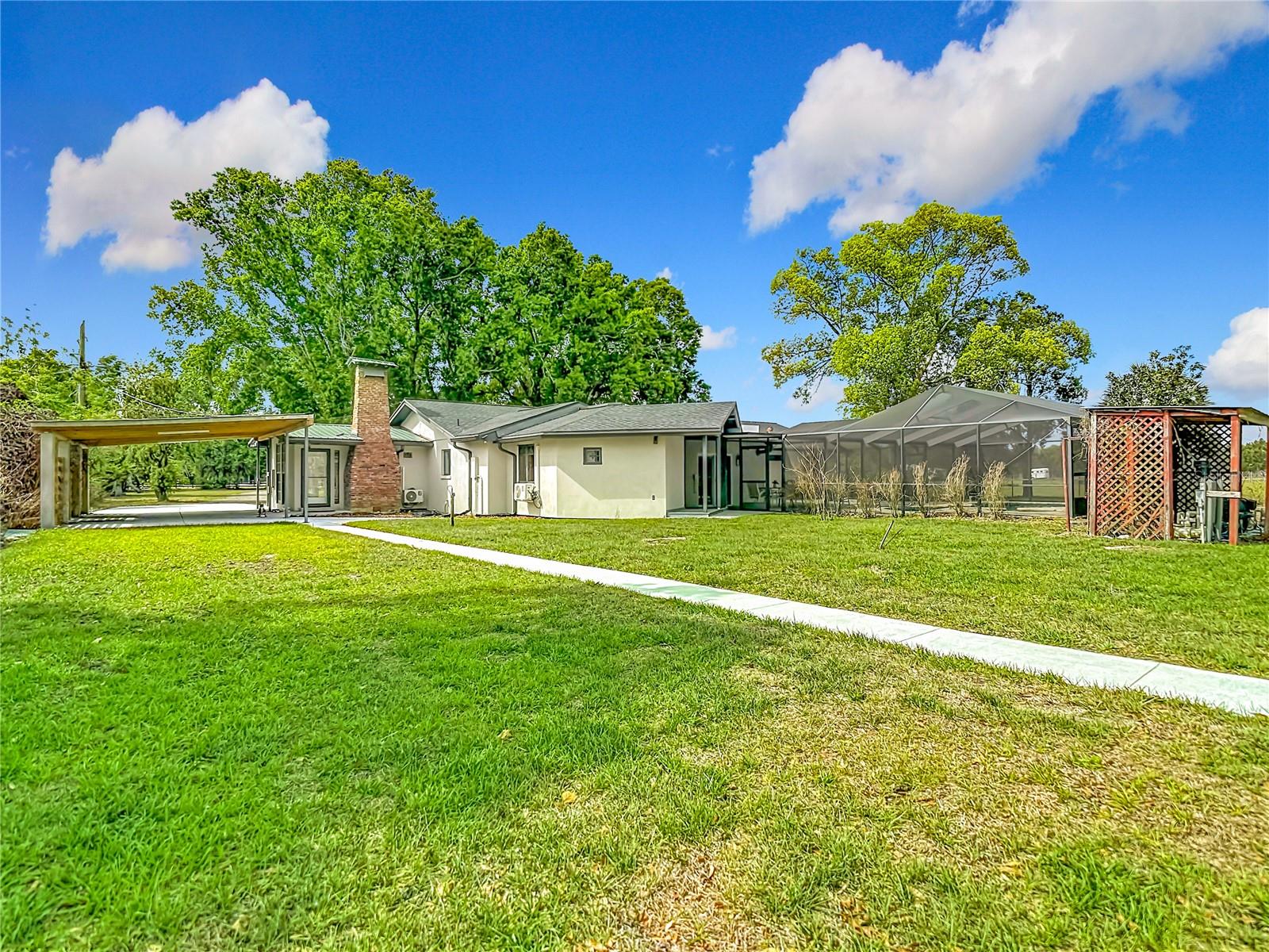 Listing photo id 66 for 216 Corbett Road