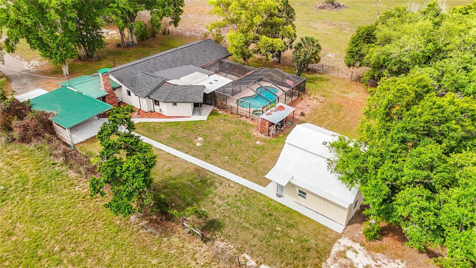 Listing photo id 72 for 216 Corbett Road