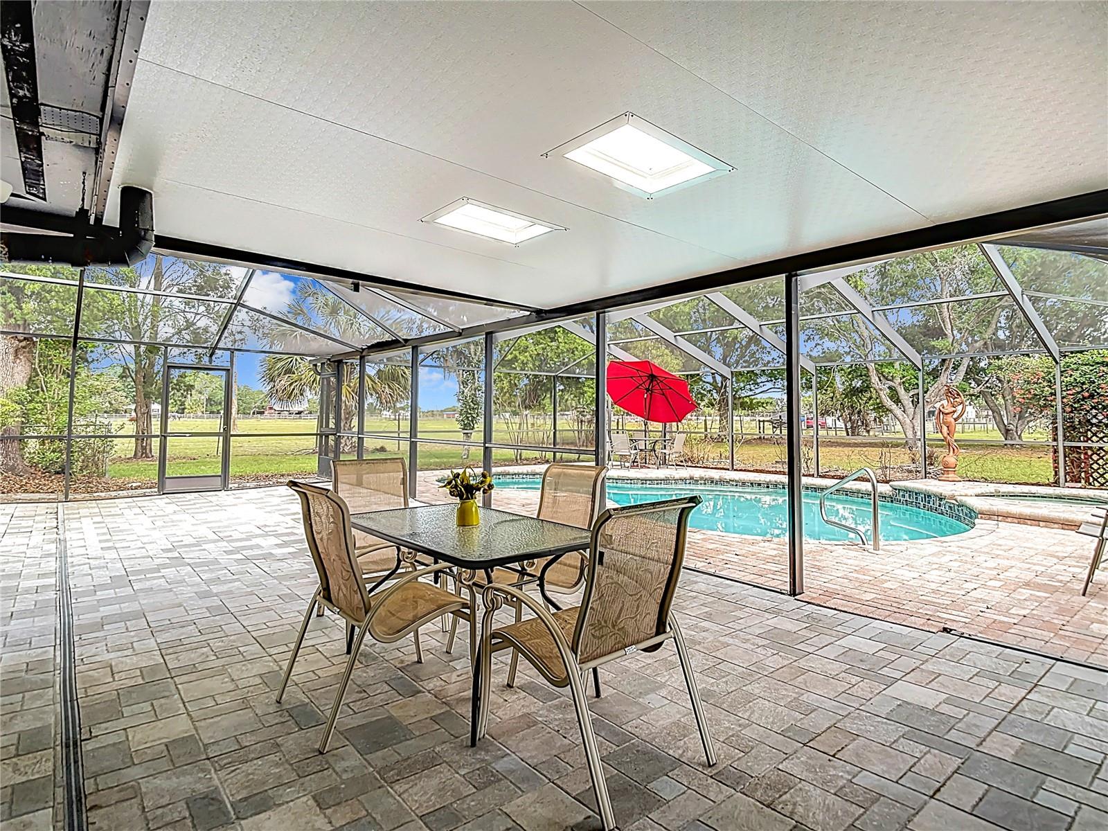 Listing photo id 77 for 216 Corbett Road