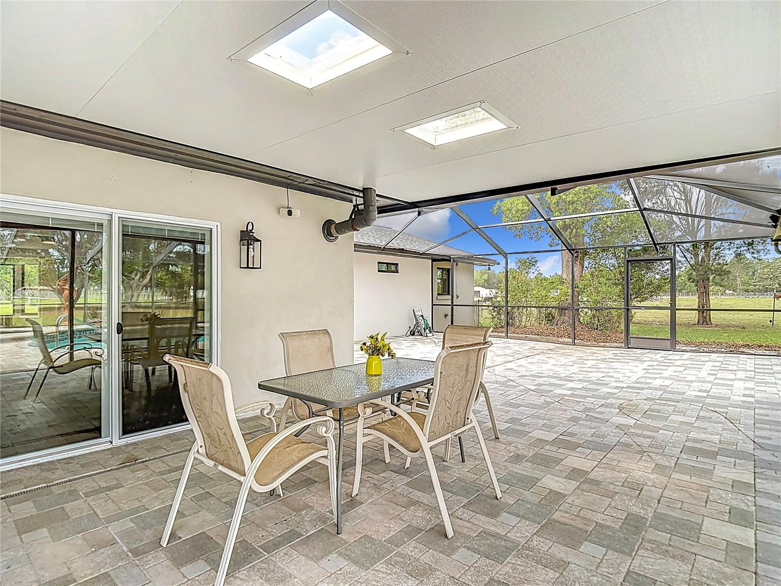 Listing photo id 79 for 216 Corbett Road