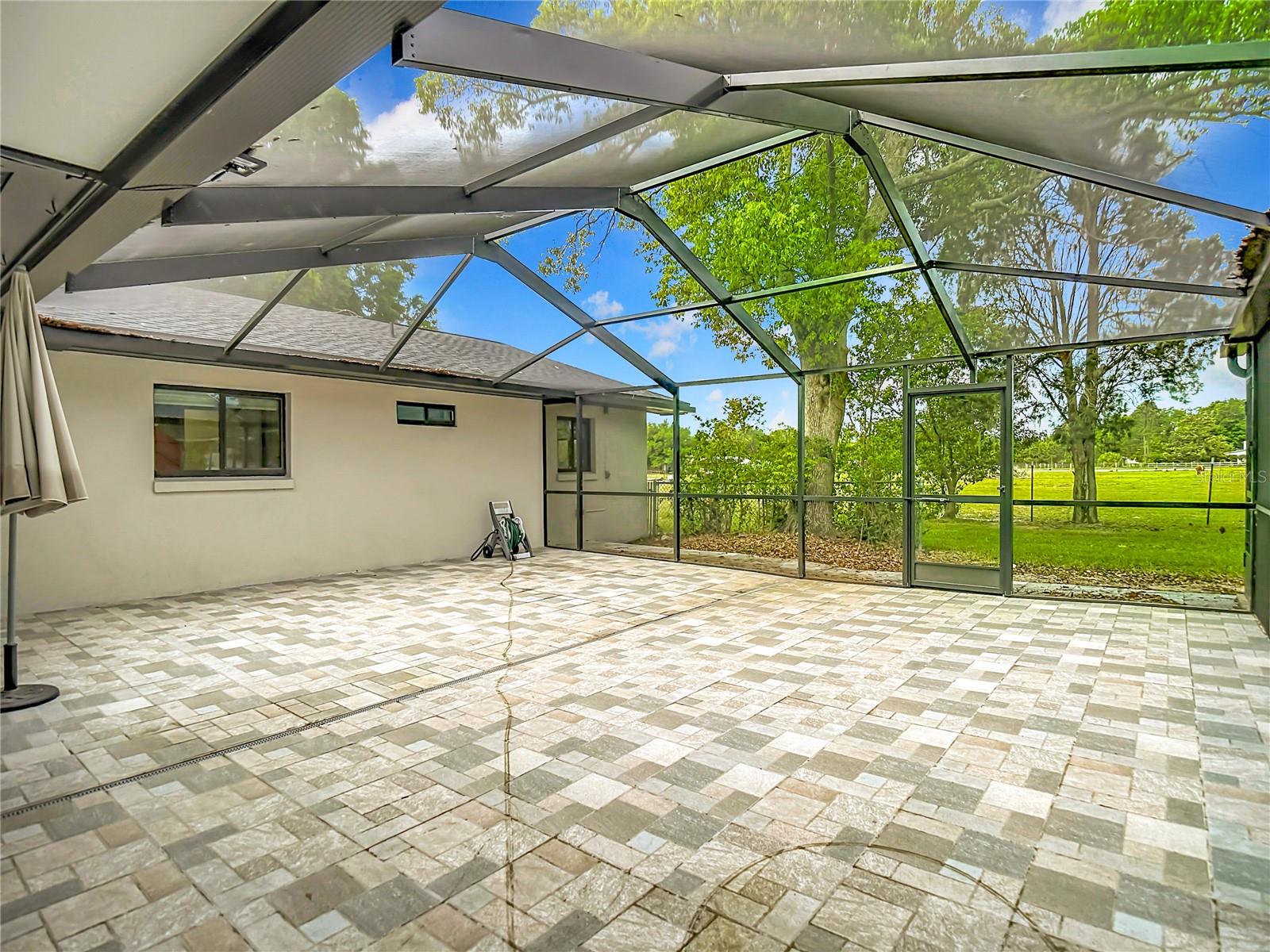 Listing photo id 81 for 216 Corbett Road