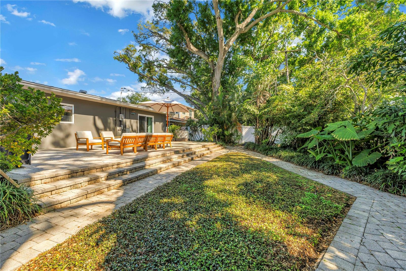 Image 44 of 60 For 209 Bandera Way Ne