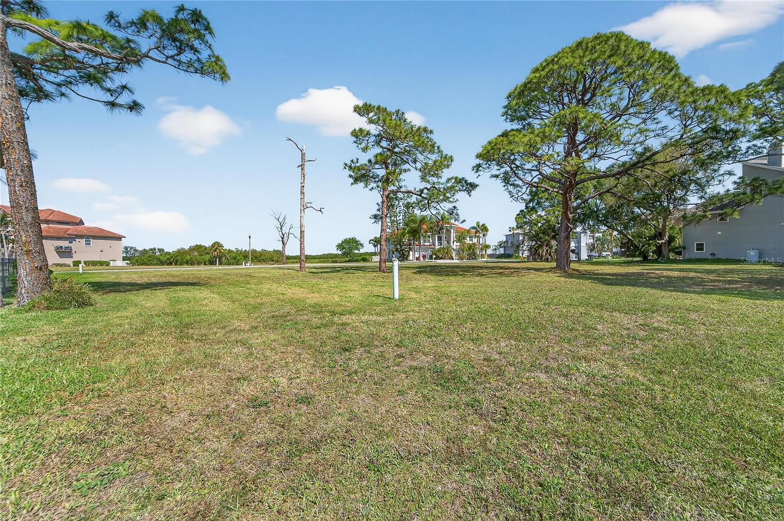 Image 11 of 26 For N Pointe Alexis Drive