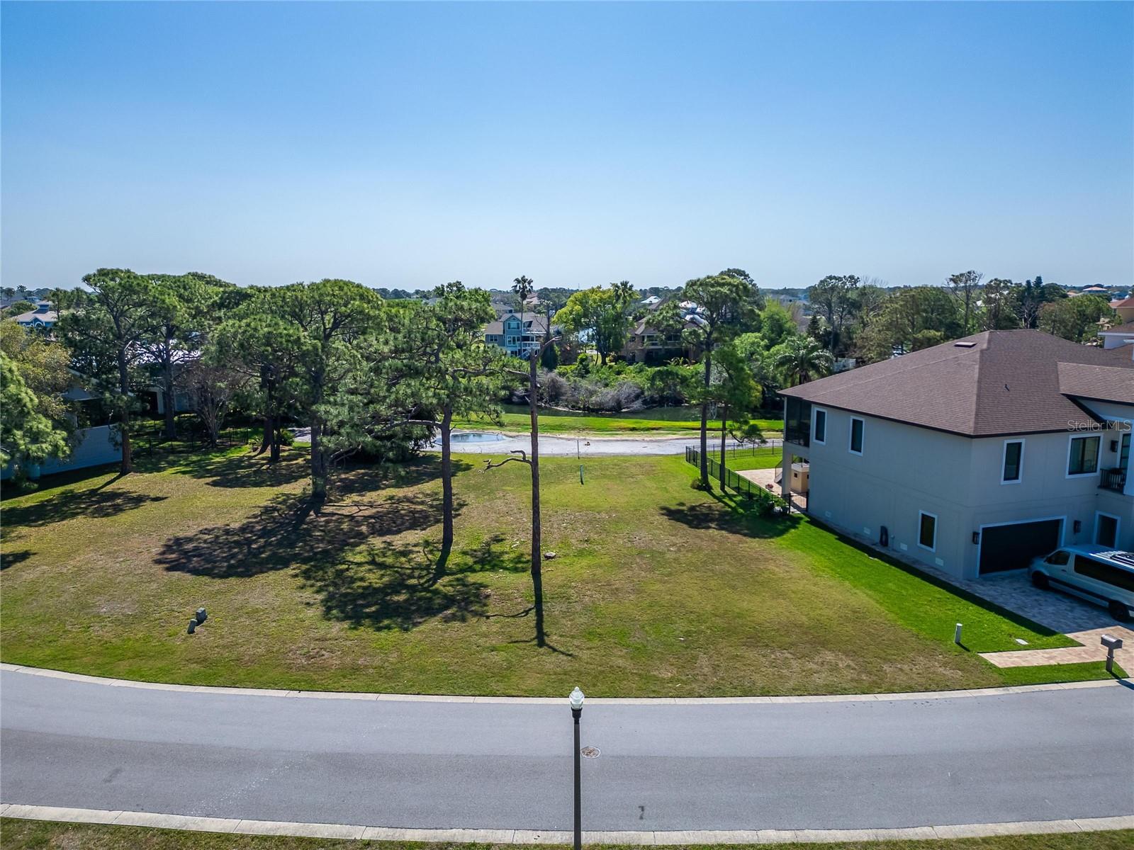 Image 14 of 26 For N Pointe Alexis Drive