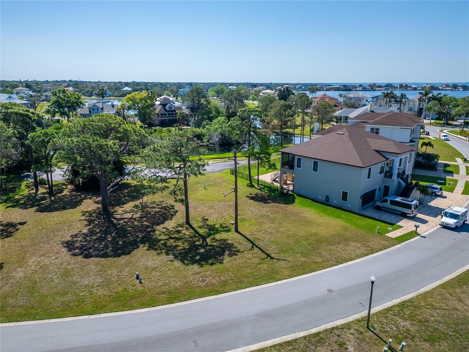 Image 17 of 26 For N Pointe Alexis Drive