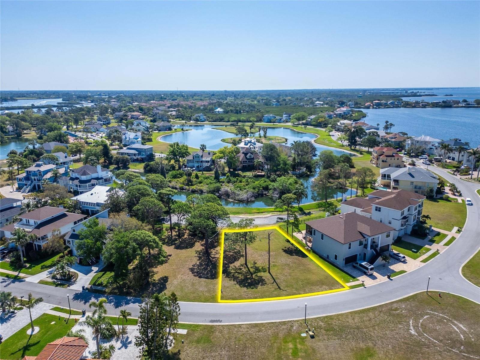 Image 4 of 26 For N Pointe Alexis Drive