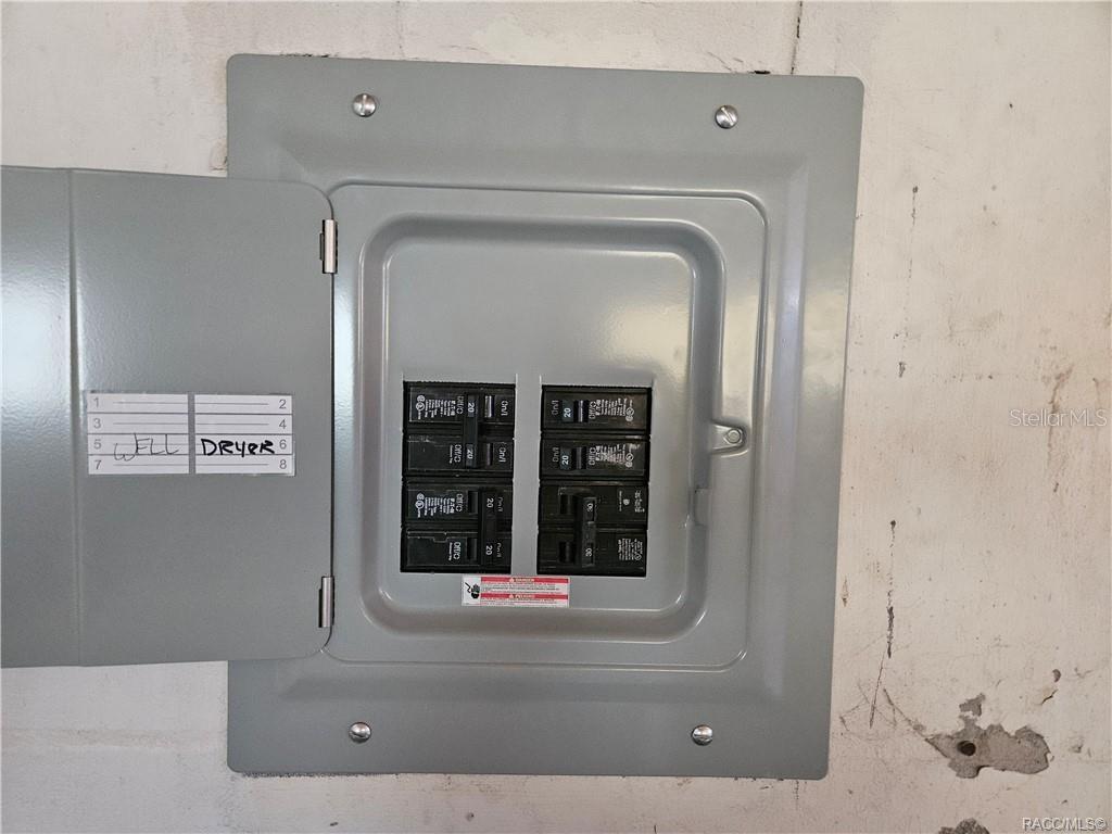 Image 16 of 24 For 89 Scarboro Avenue