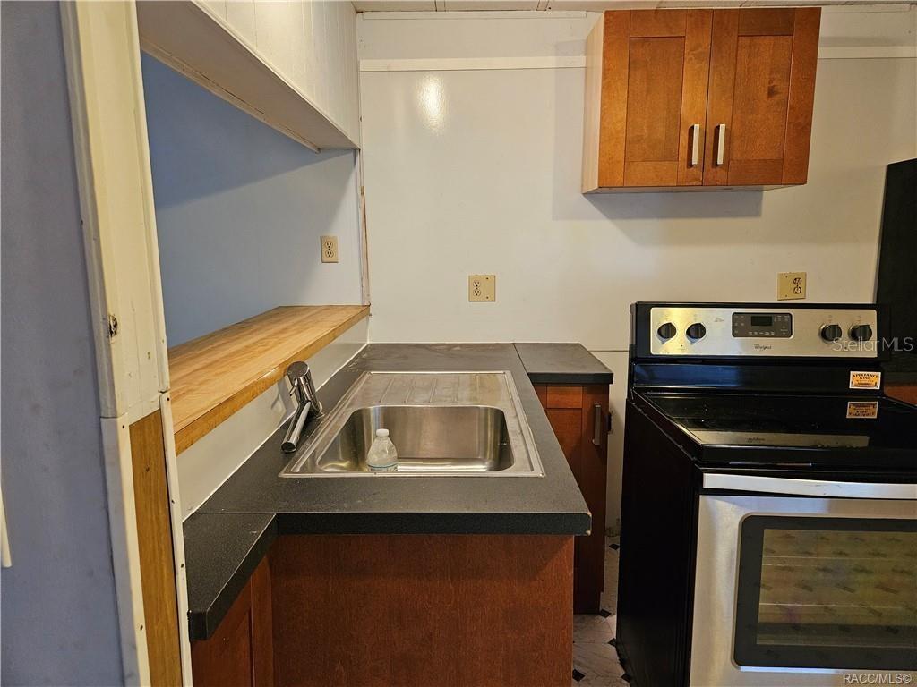 Image 4 of 24 For 89 Scarboro Avenue