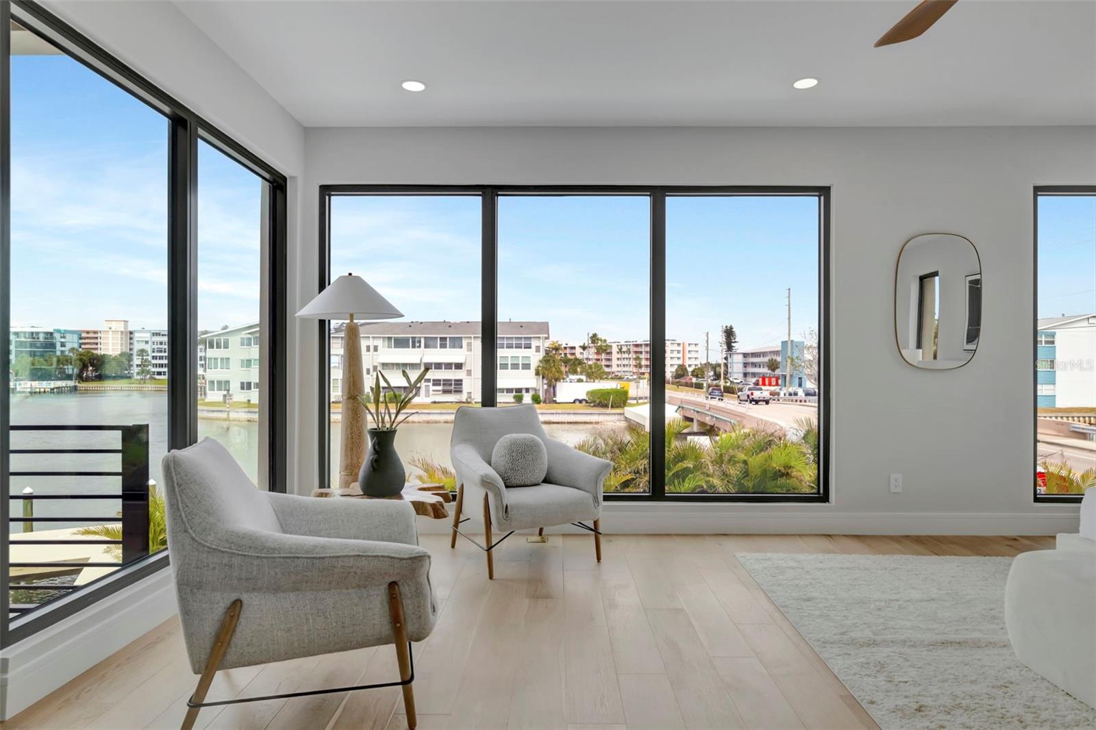 Listing photo id 47 for 7176 Shore Drive S