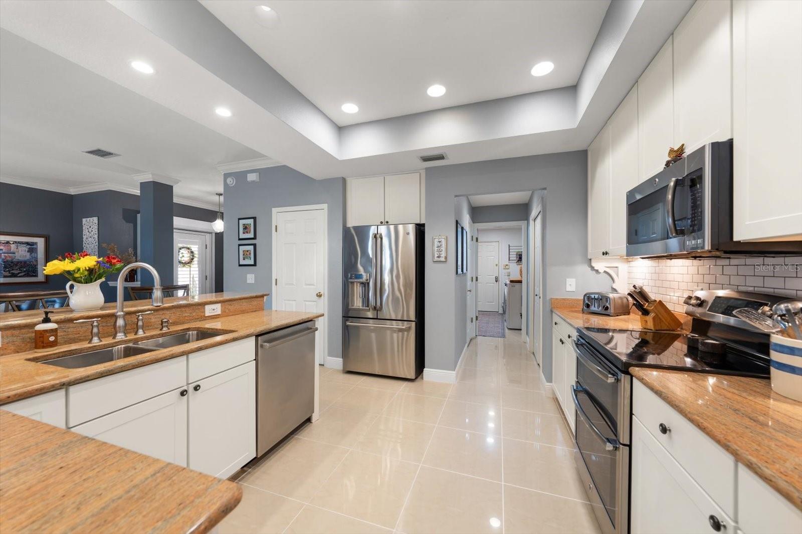 Image 20 of 61 For 360 Cleveland Avenue