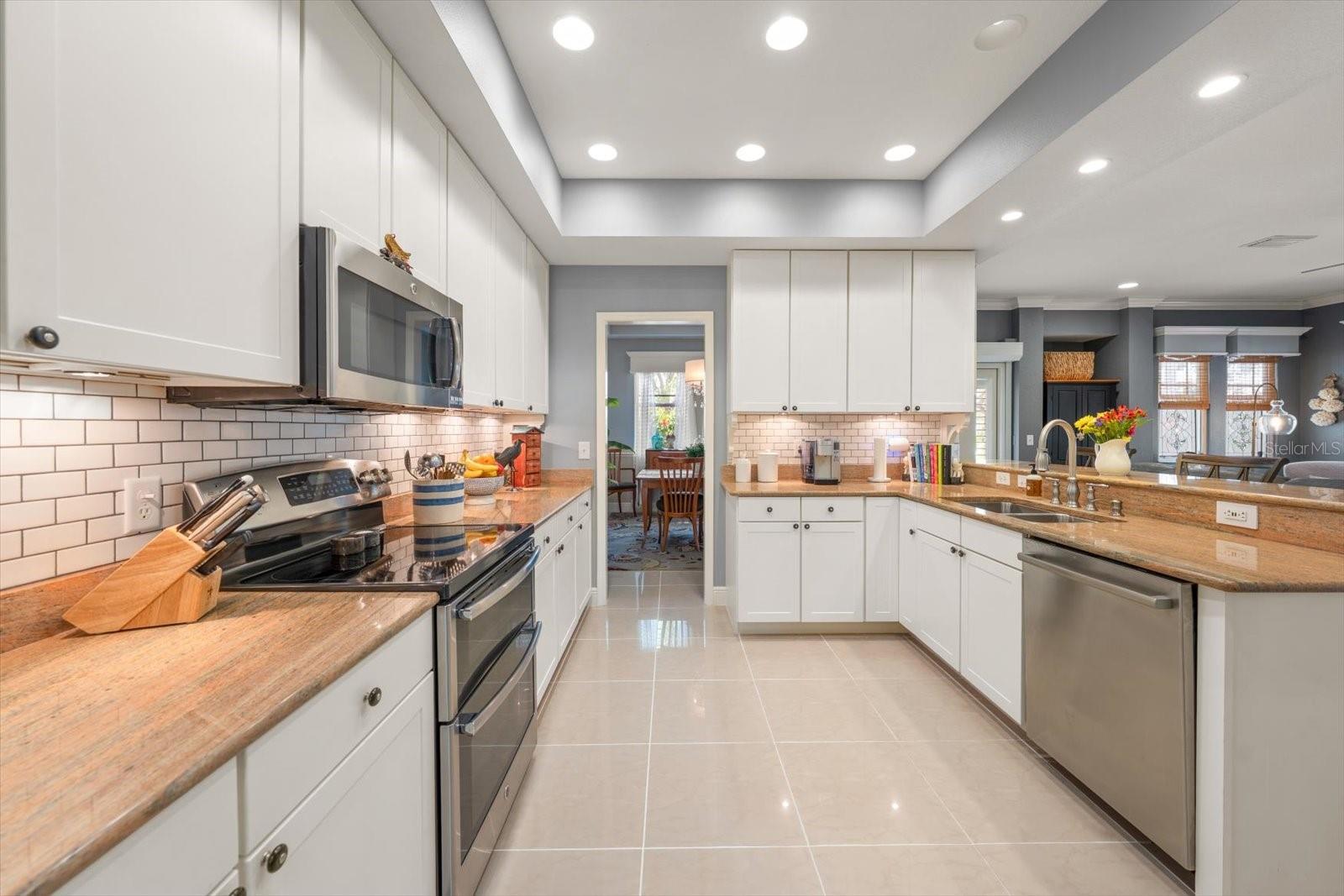 Image 22 of 61 For 360 Cleveland Avenue