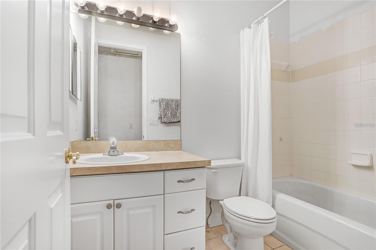 Image 25 of 35 For 6823 Kissimmee Street