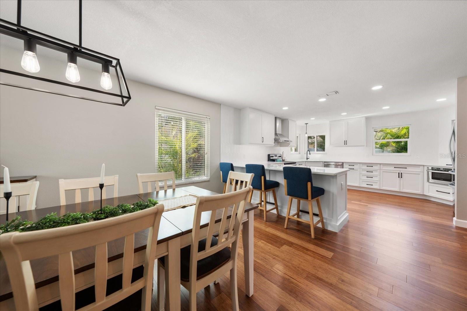 Image 11 of 52 For 2929 Longbrooke Way