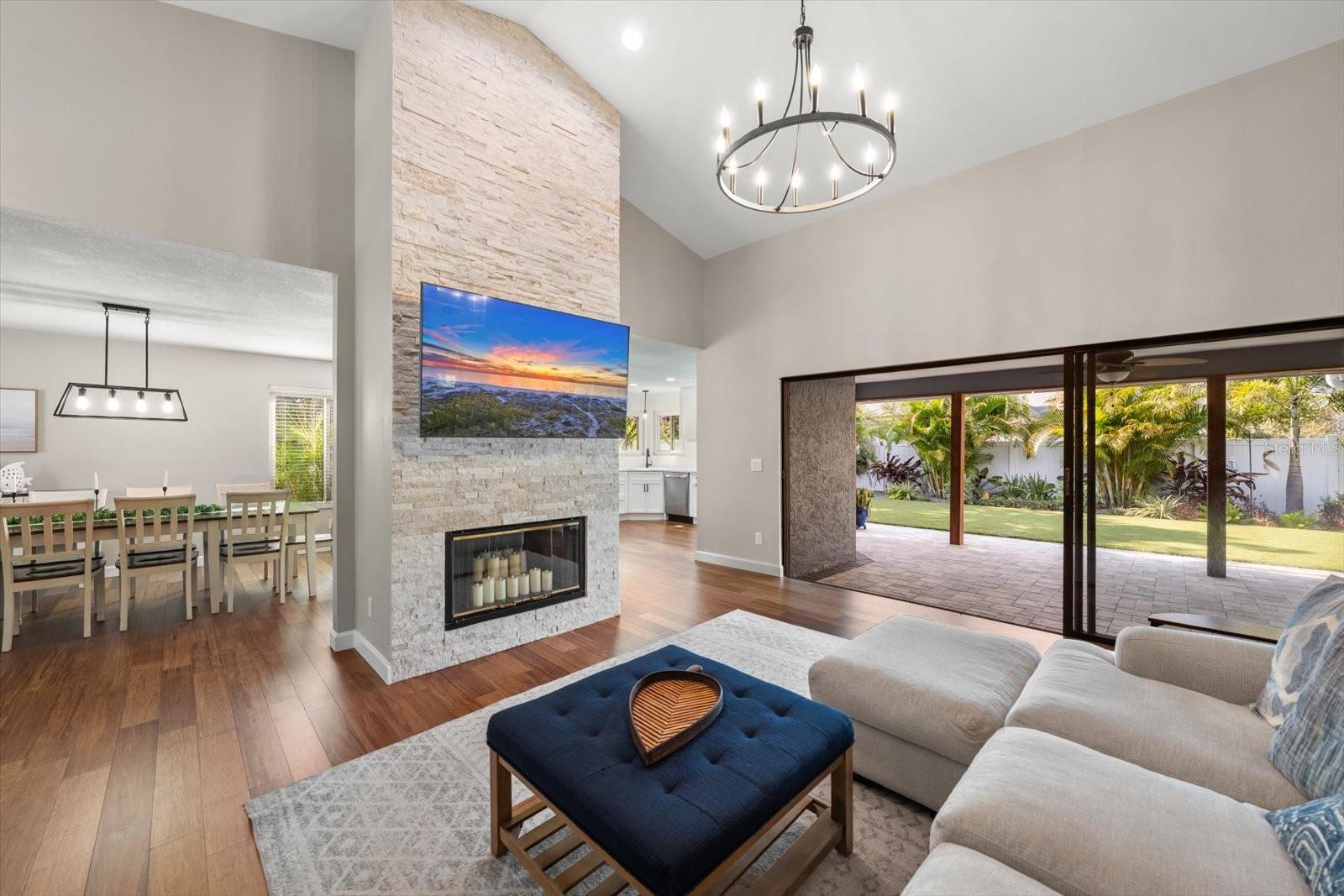 Image 9 of 52 For 2929 Longbrooke Way