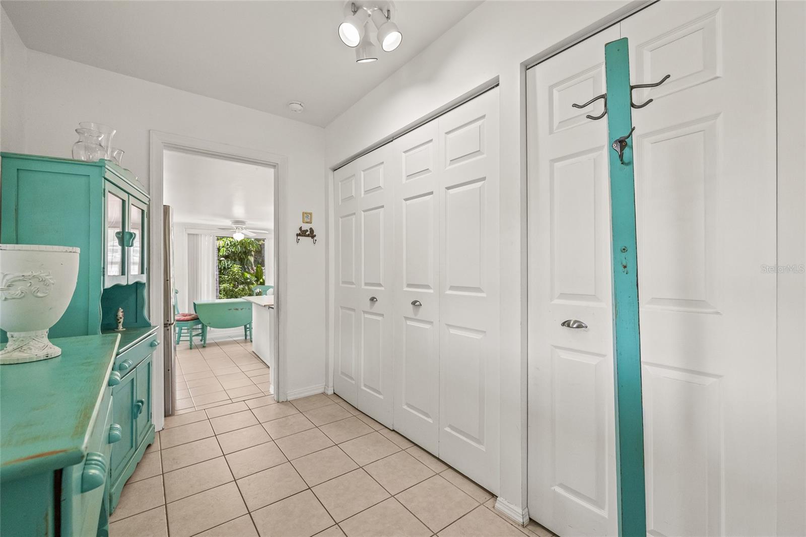 Image 10 of 39 For 7328 9th Avenue N