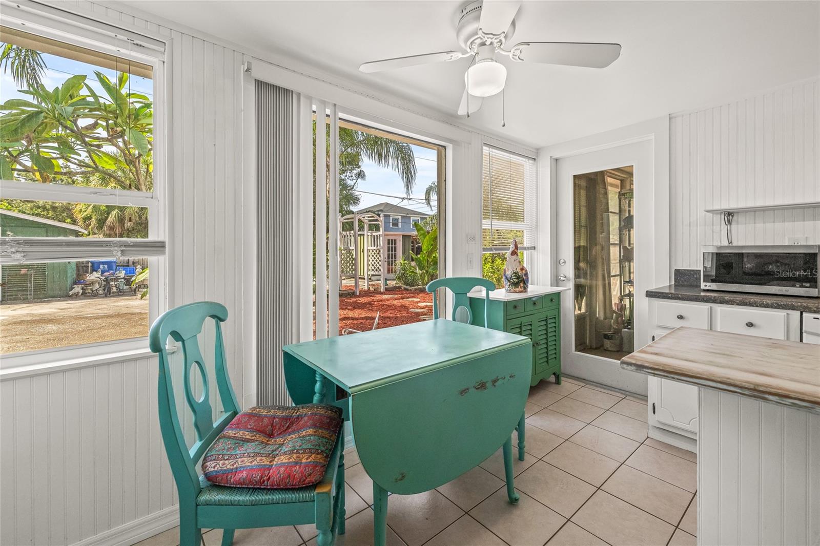 Image 12 of 39 For 7328 9th Avenue N