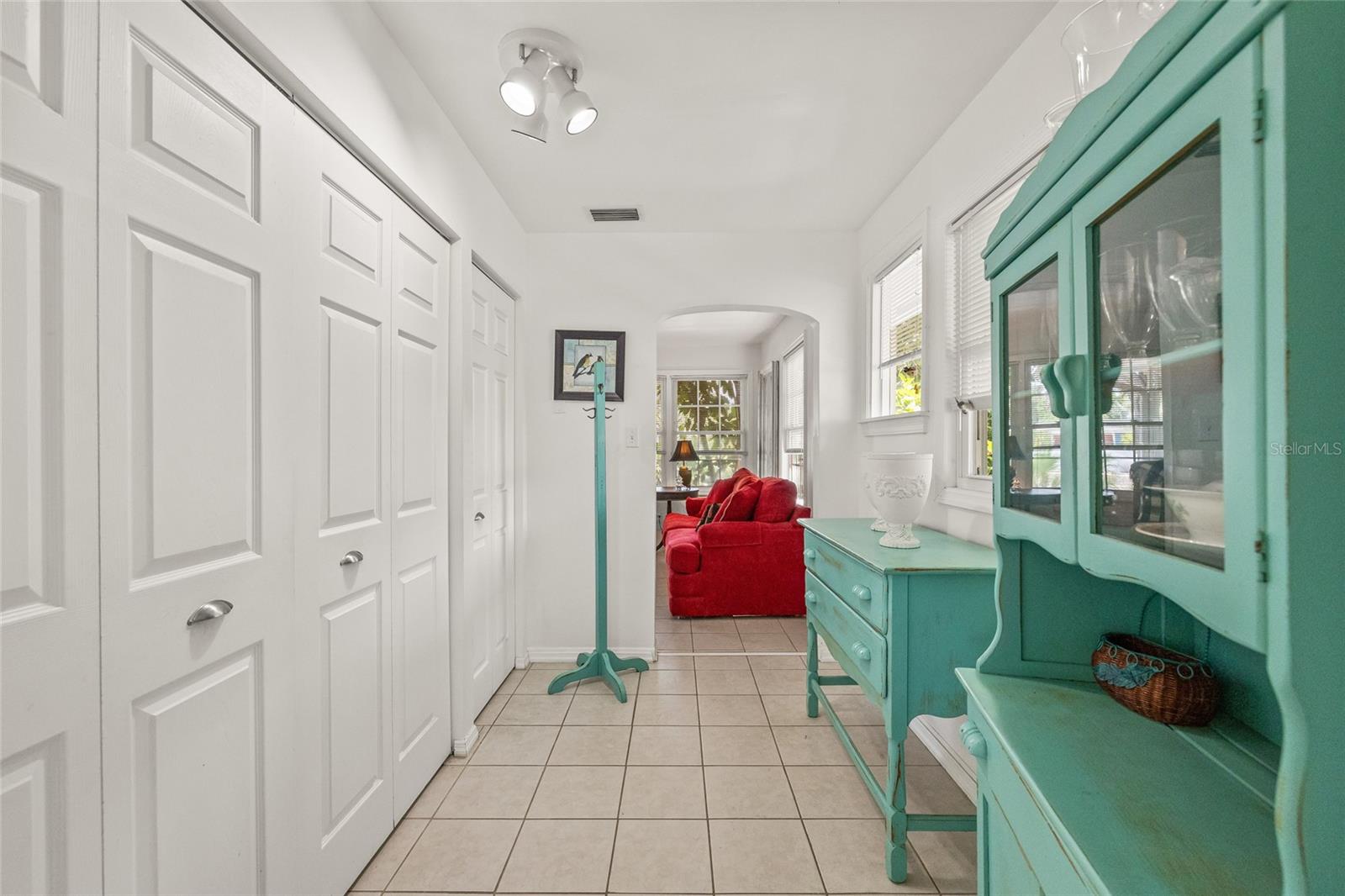 Image 14 of 39 For 7328 9th Avenue N