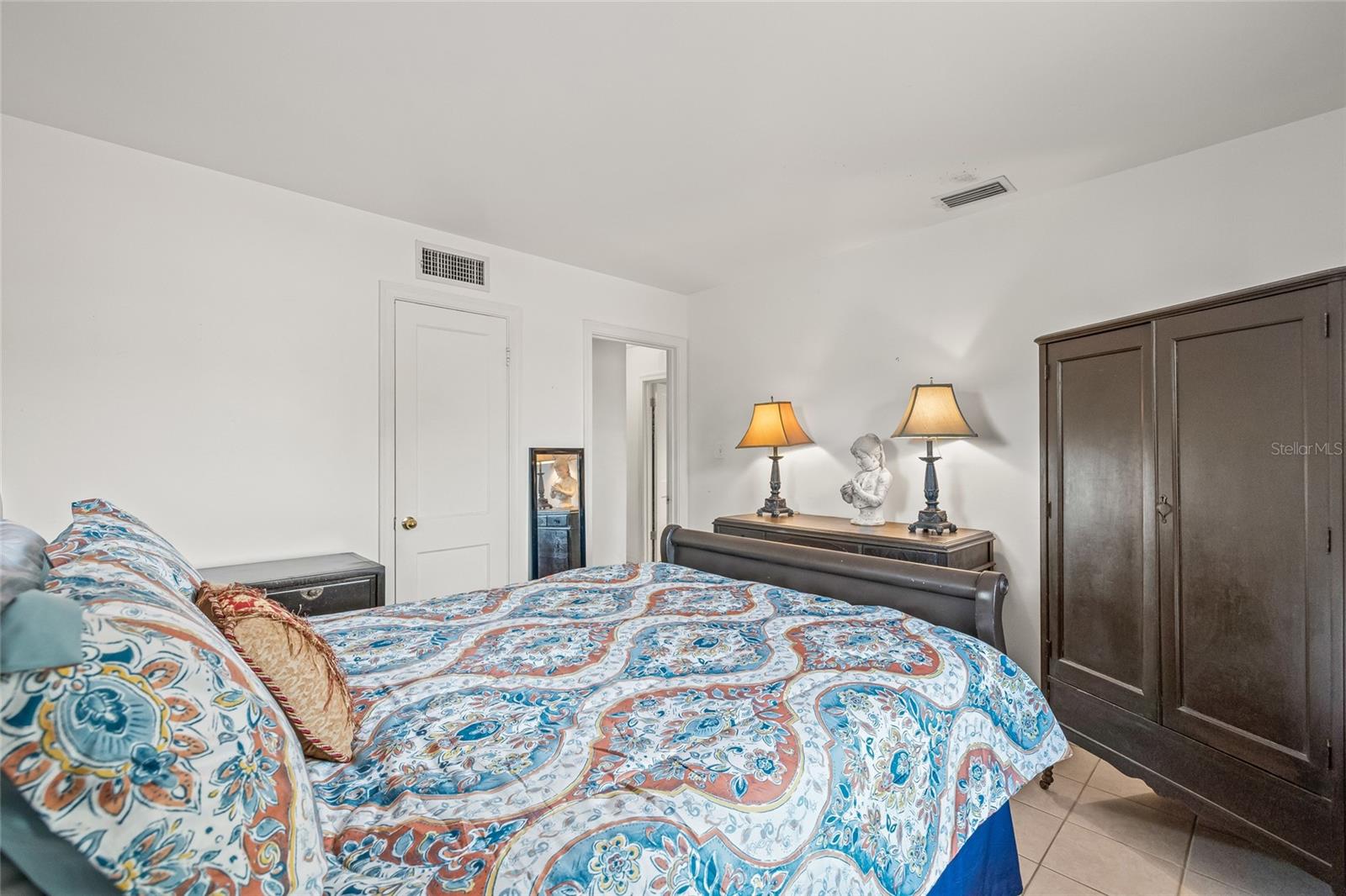 Image 15 of 39 For 7328 9th Avenue N