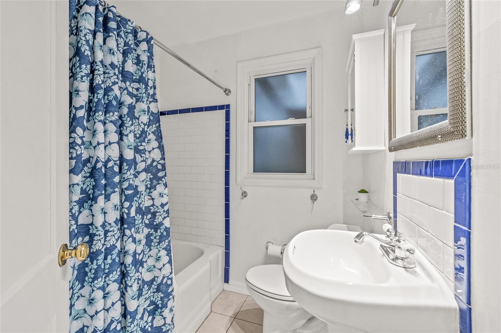 Image 16 of 39 For 7328 9th Avenue N