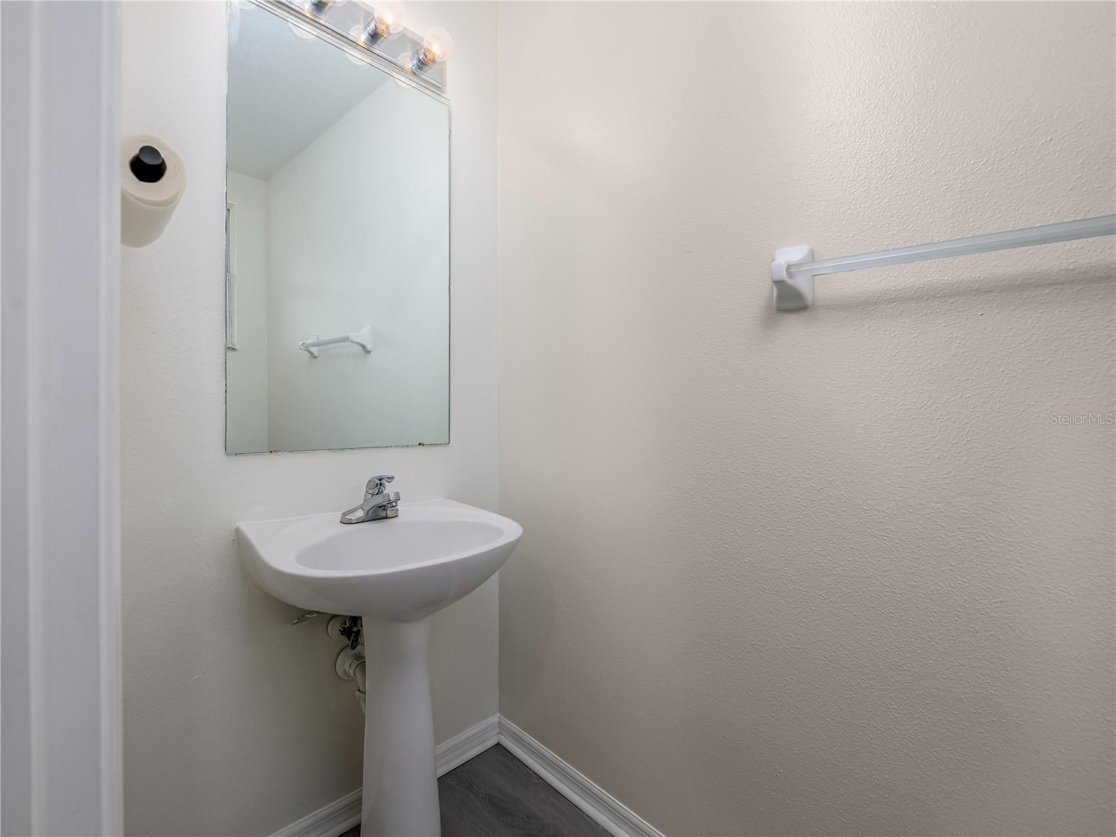 Image 9 of 33 For 9619 Carlsdale Drive