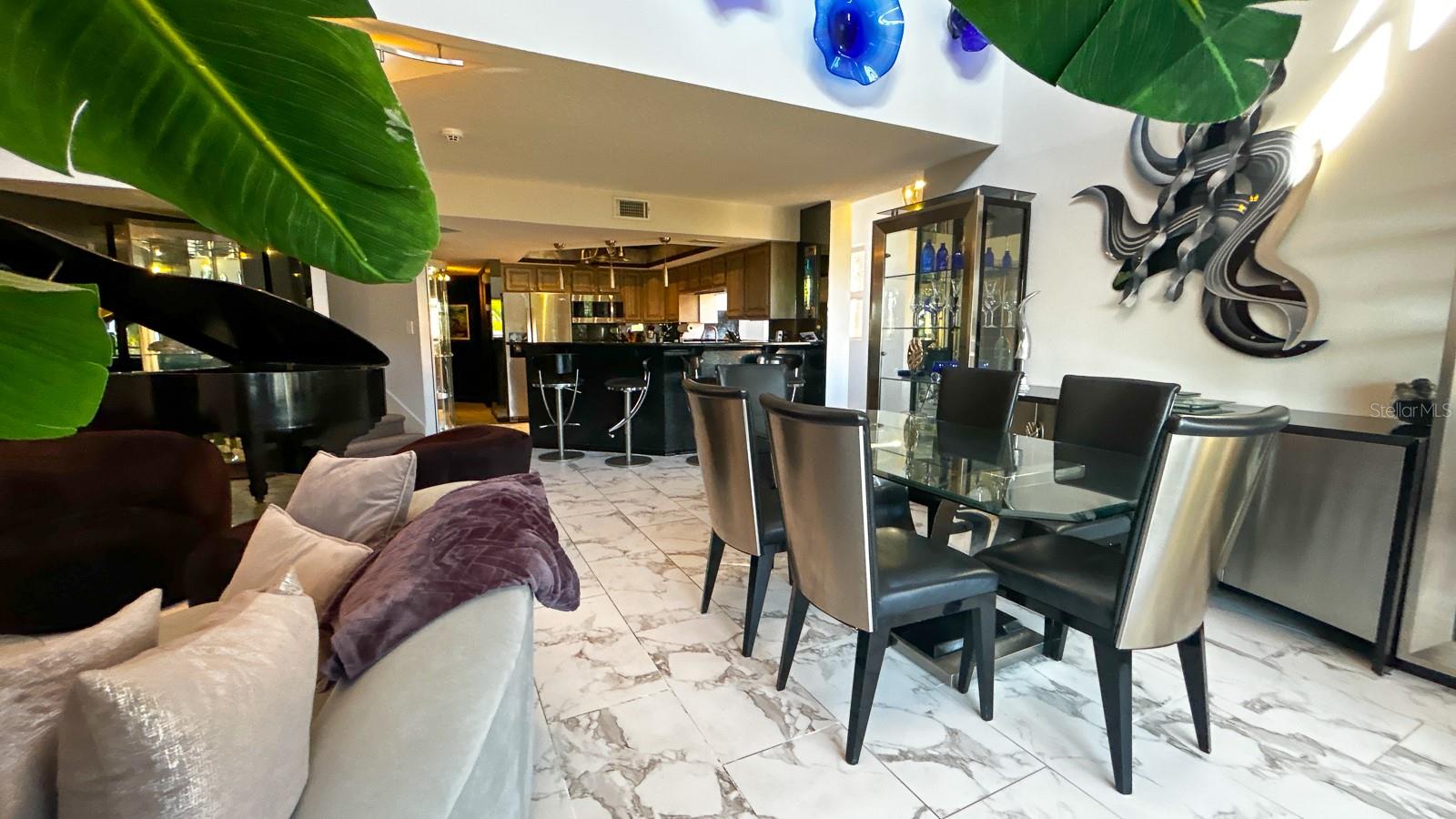 Image 16 of 59 For 1635 Royal Palm Drive S A