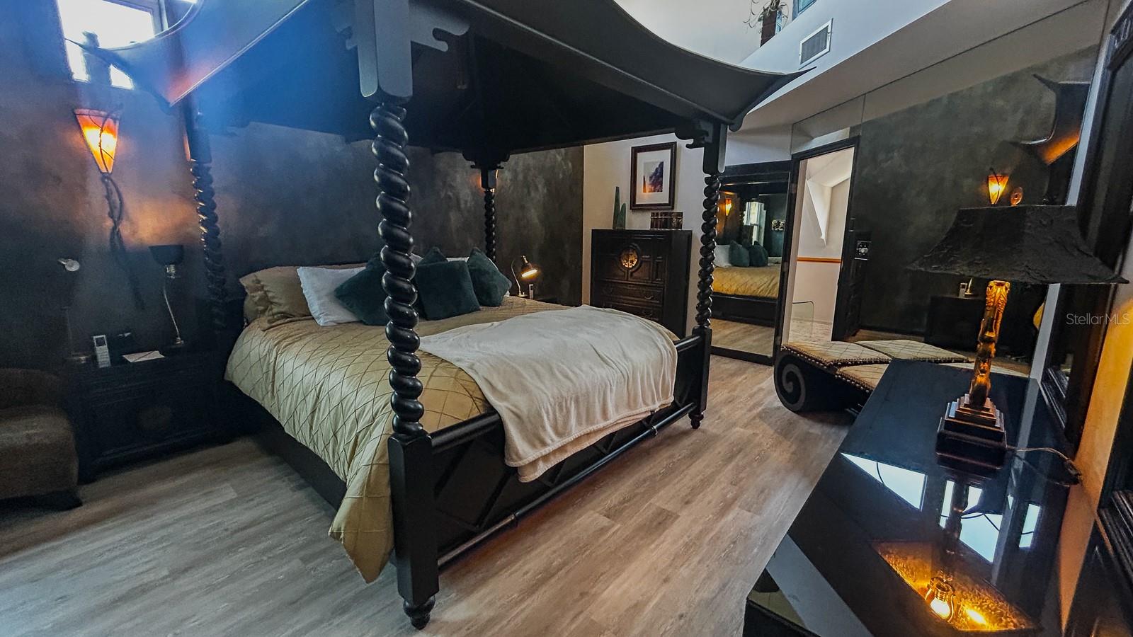 Image 22 of 59 For 1635 Royal Palm Drive S A