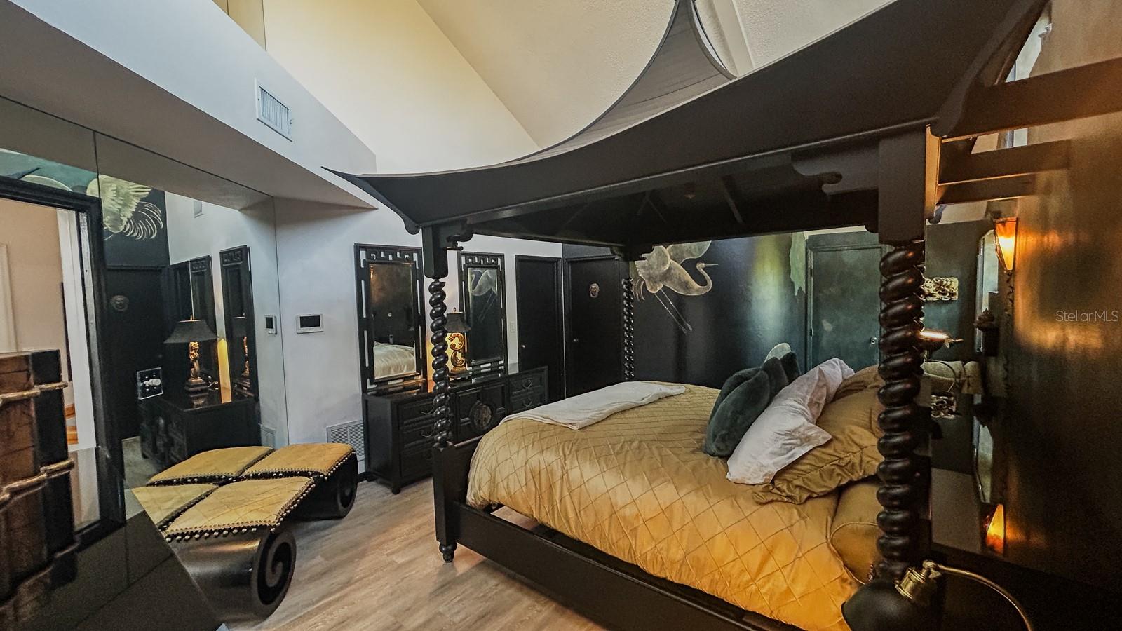 Image 23 of 59 For 1635 Royal Palm Drive S A