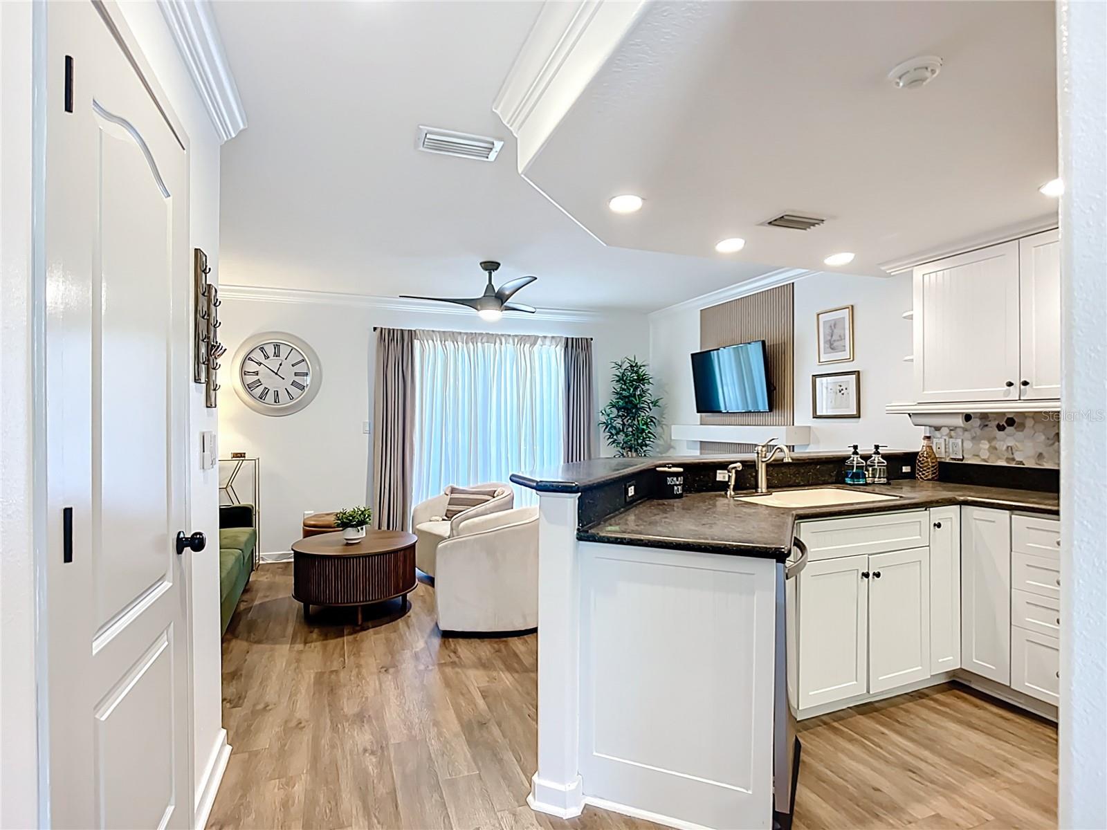 Image 4 of 51 For 3100 Gulf Drive 2