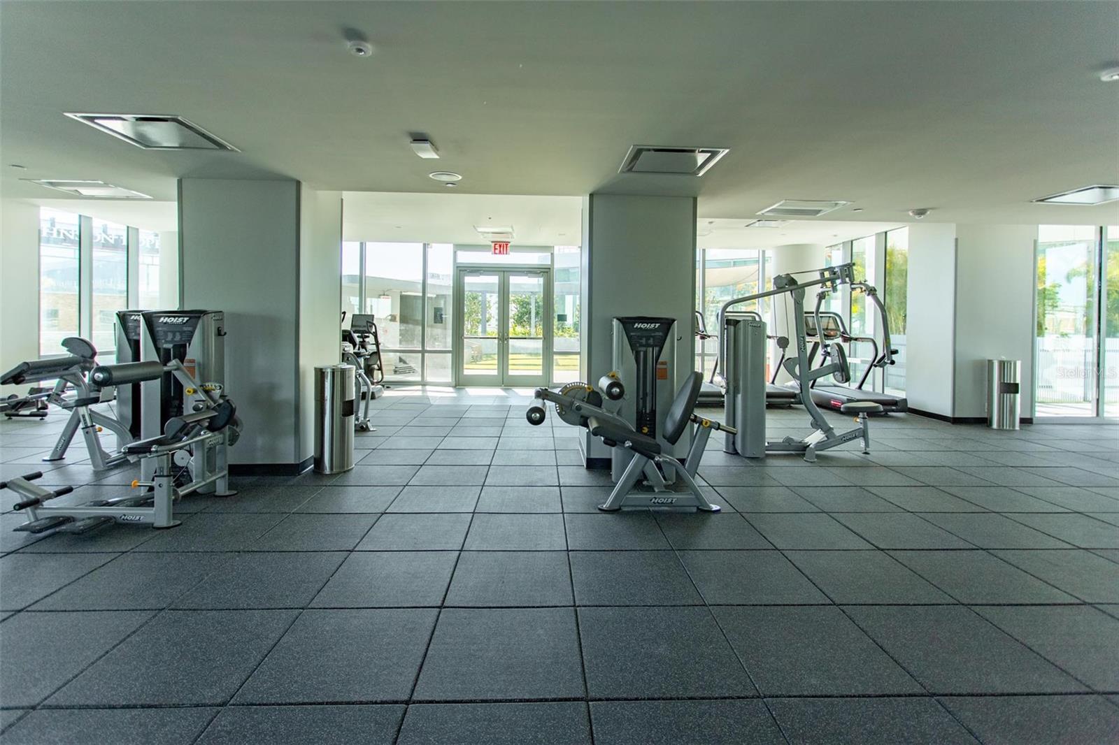 Listing photo id 15 for 400 Central Avenue 1609