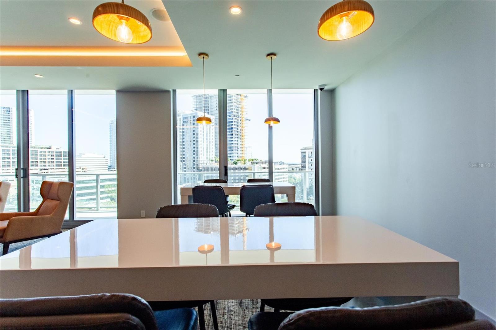 Listing photo id 17 for 400 Central Avenue 1609