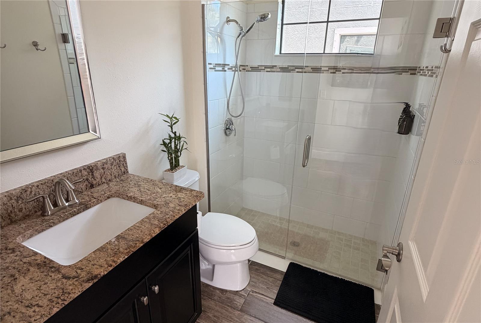 Image 15 of 55 For 12798 Munro Lane