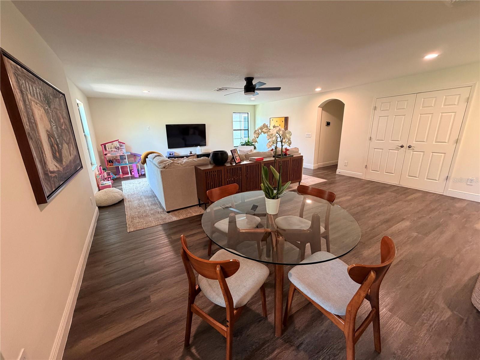 Image 24 of 55 For 12798 Munro Lane